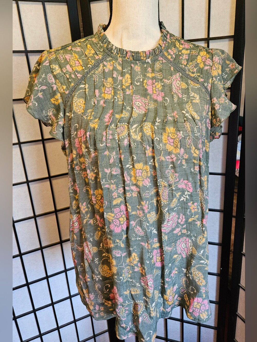 Nanette Lepore Large Sage Green Floral Bohemian Style Short Sleeve Top